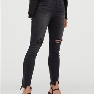 H&M Embrace High Ankle Jeans